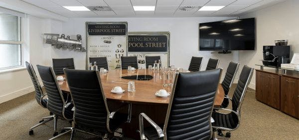 london liverpool st serviced offices board room