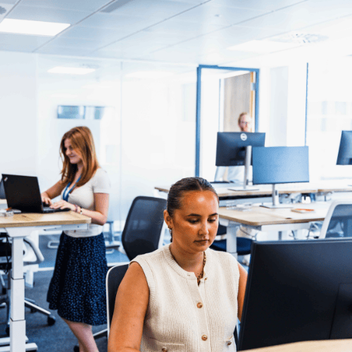 Serviced boutique bedrooms in London EC3R, highlighting The Cabins at Office Space in Town Monument for luxury overnight stays and professional business accommodation.
