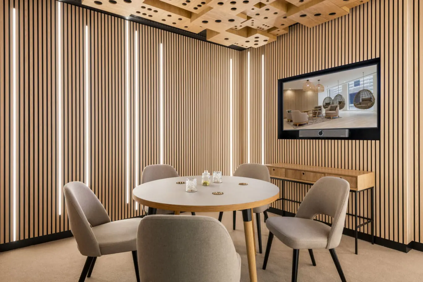 Hire meeting rooms in Liverpool Street featuring the boutique Dice room with its unique 3D printed wooden ceiling at Office Space in Town.