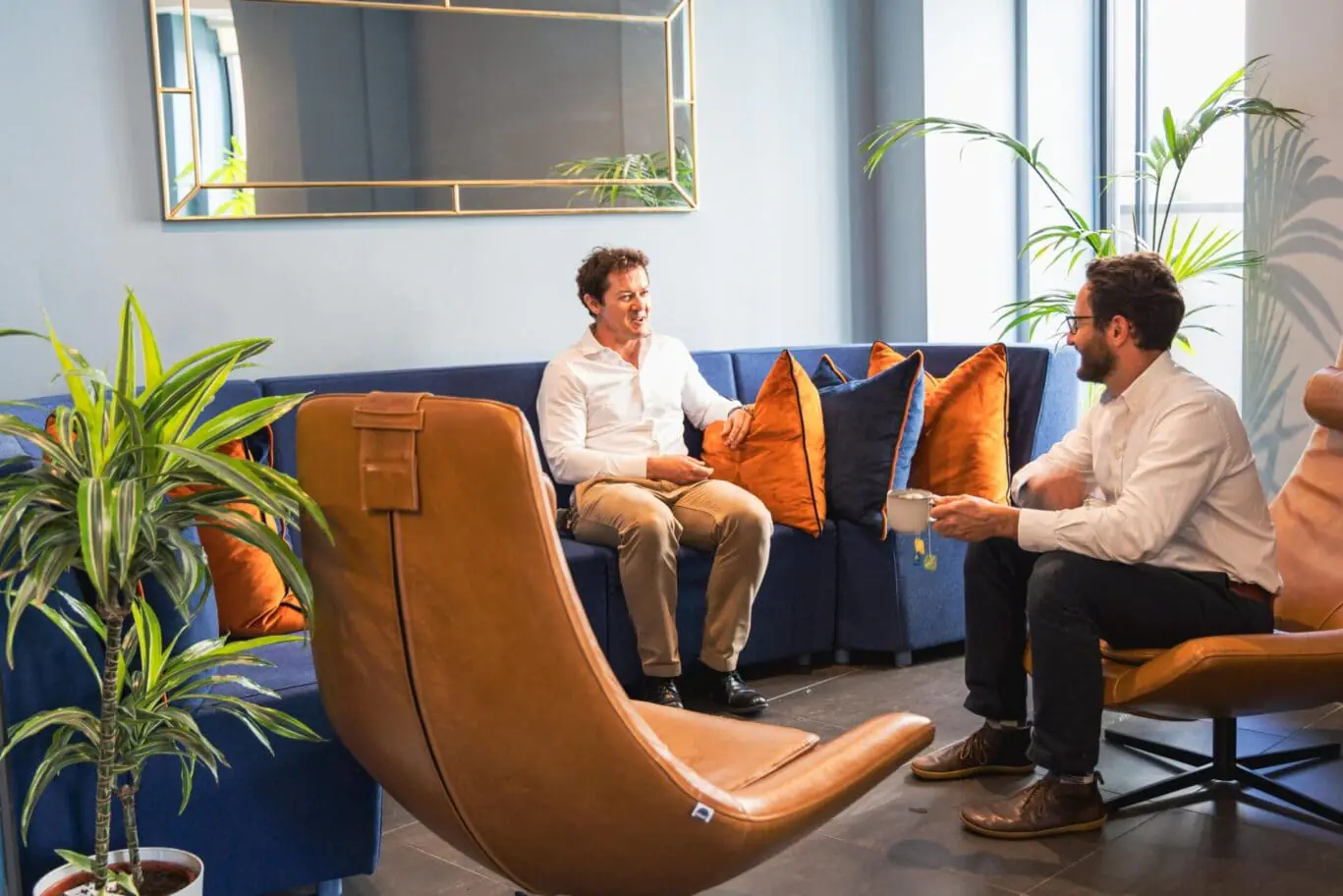 Luxury serviced office breakout space in St Paul's London EC1A highlighting the boutique design at 20 Little Britain with high speed Wi-Fi and premium facilities for corporate professionals.