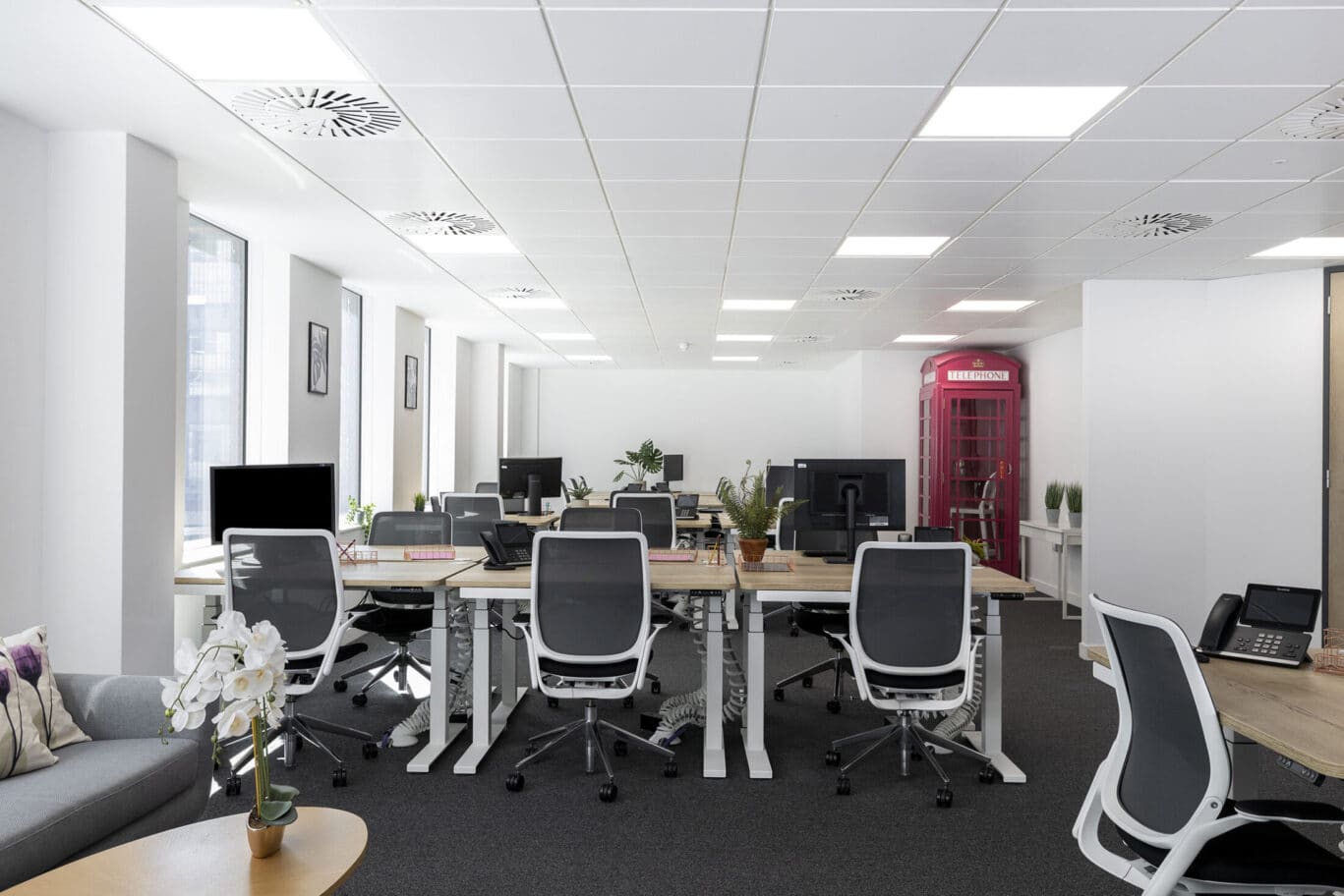 Luxury serviced office space in London EC4Y near Blackfriars Station, highlighting a move-in ready show suite at 22 Tudor Street with wellness-inspired interiors and Grade A office facilities.