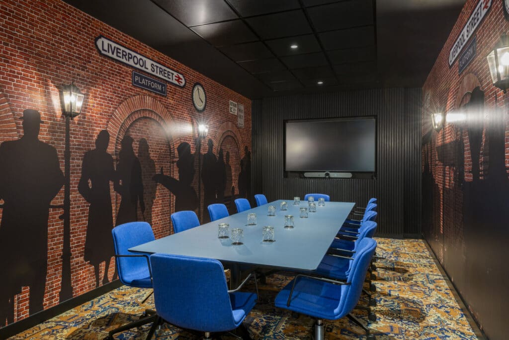 Creative and inspiring spaces to hire meeting rooms in Liverpool Street for team brainstorming.